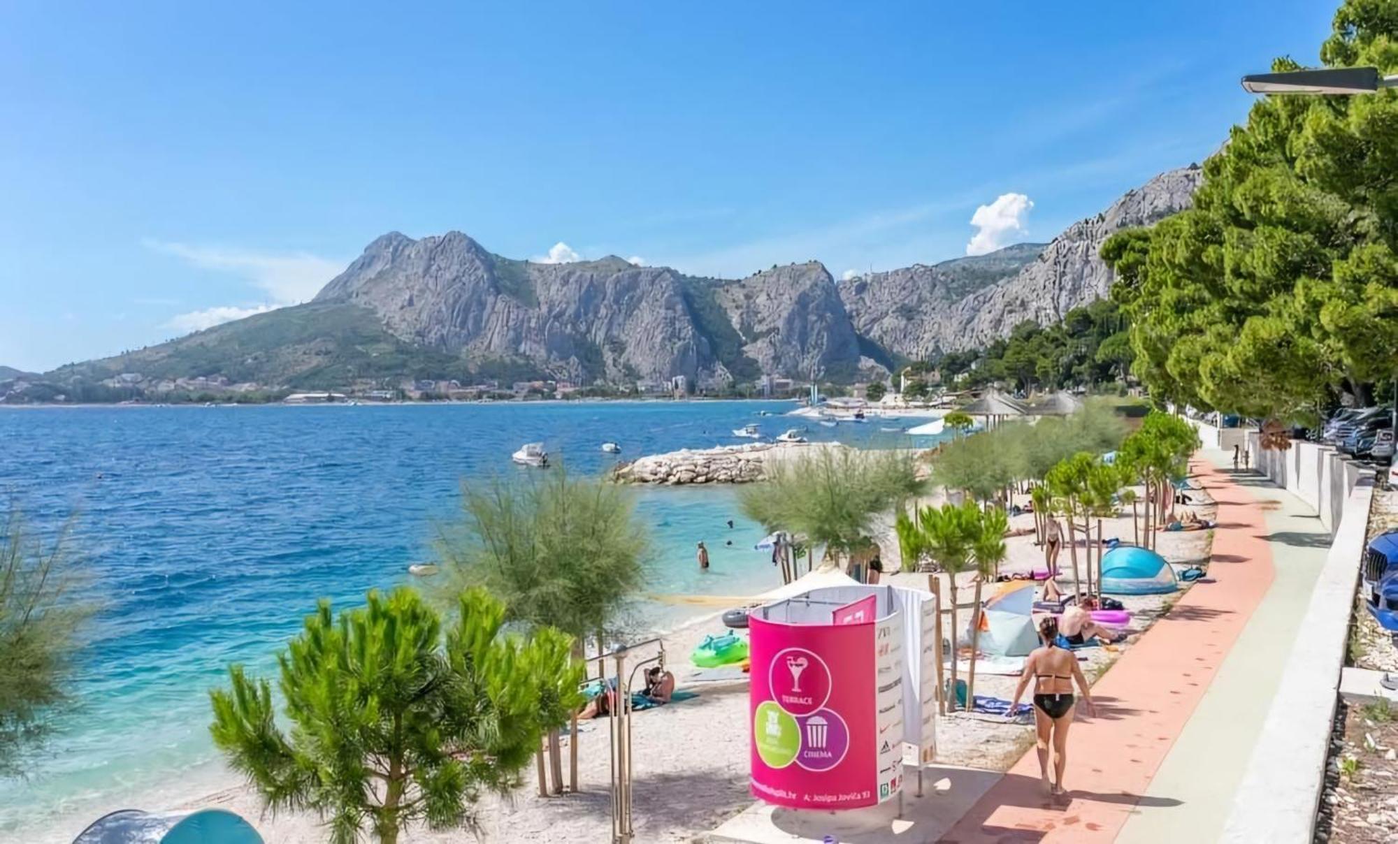 Bella Vista With Jacuzzi 1 Semesterbostad Omiš